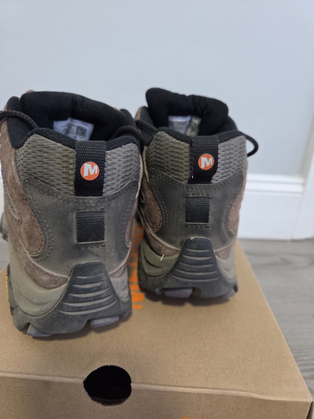 Merrell Women's Moab 3 Suede Leather Mid Vent Hiking Boots Size 8.5 - Picture 4 of 6